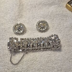 Elegant Silver Jewelry Set